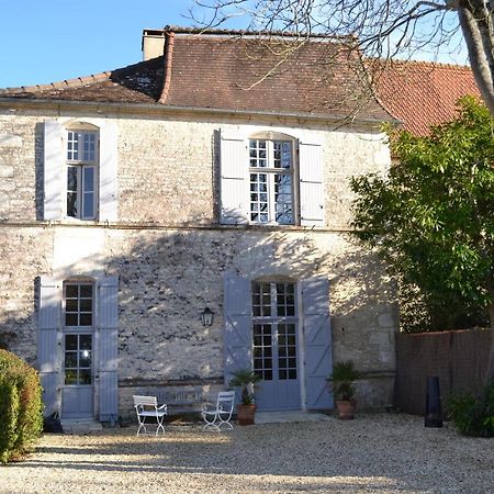 Le Petit Logis Bed and Breakfast Rouillac  Exteriör bild